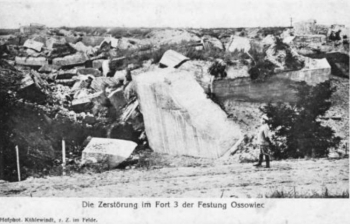 Ruiny fortu po wysadzeniu przez Rosjan w 1915 roku