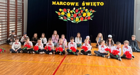 Dzień Kobiet - część artystyczna klasy 2c